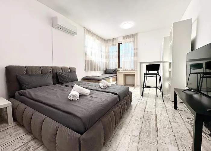 Red Square Residence Apartment Varna